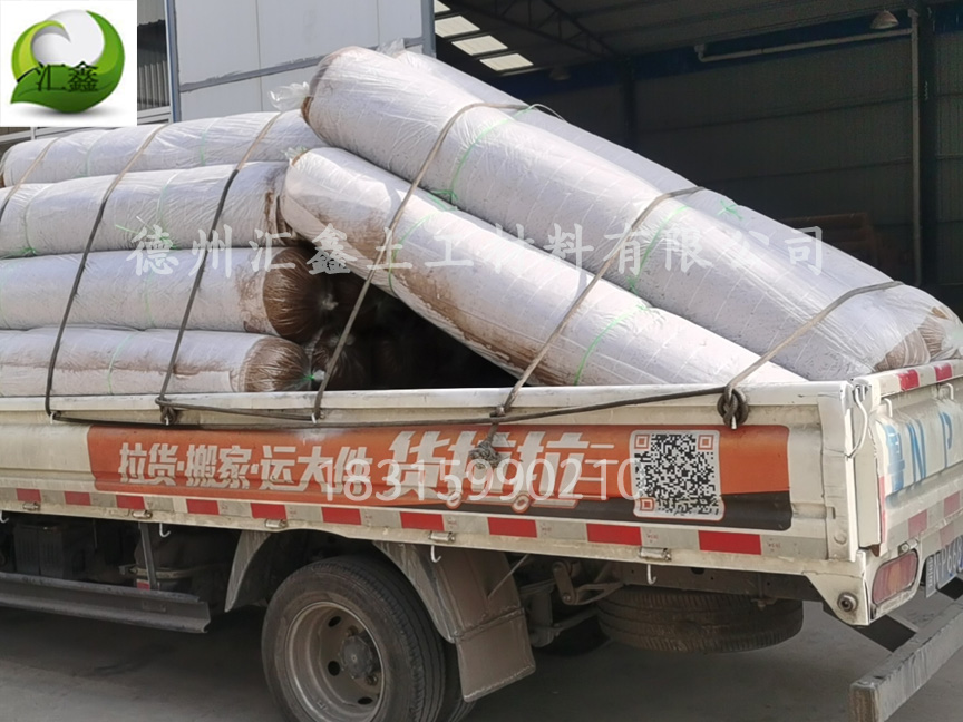 青海西宁张总采购了1800平方米椰丝毯准备发货